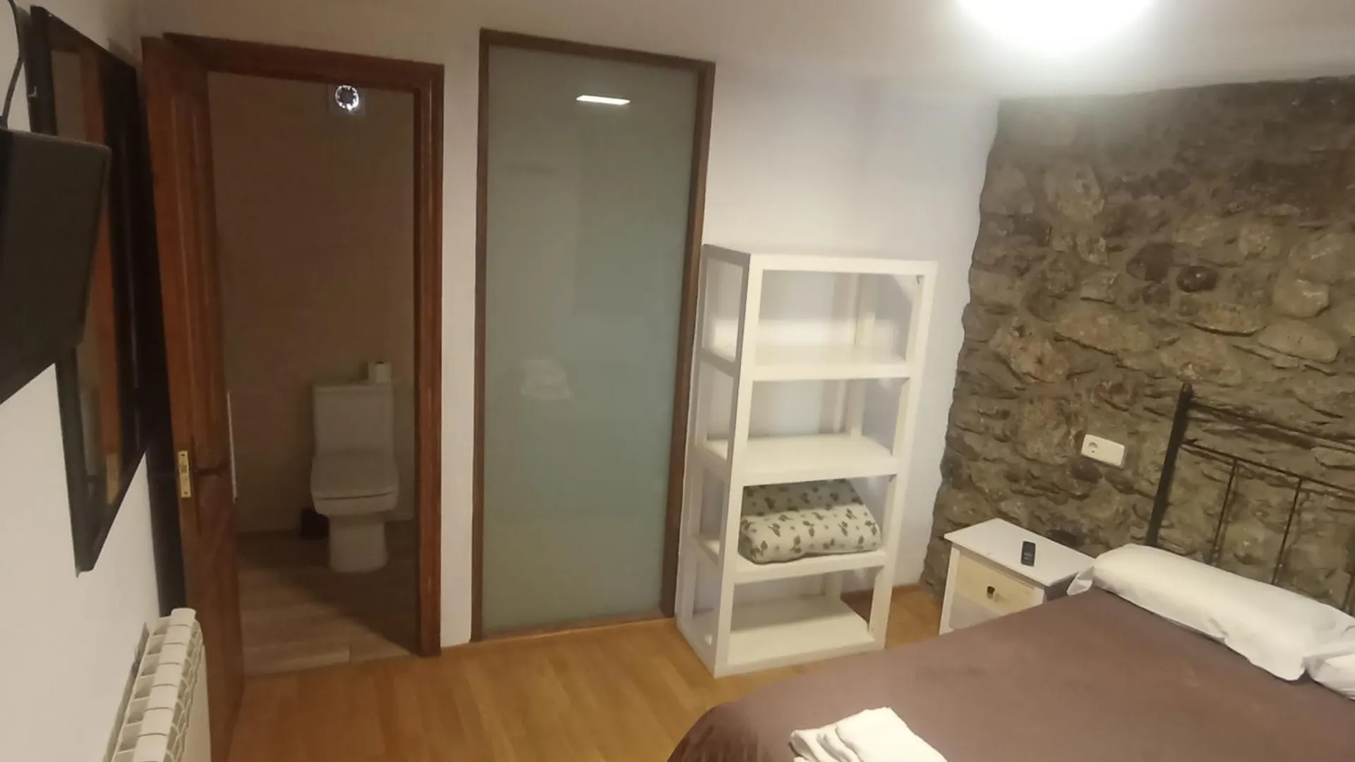 Pensio I Apartaments La Bordeta Estación Maison d'hôtes